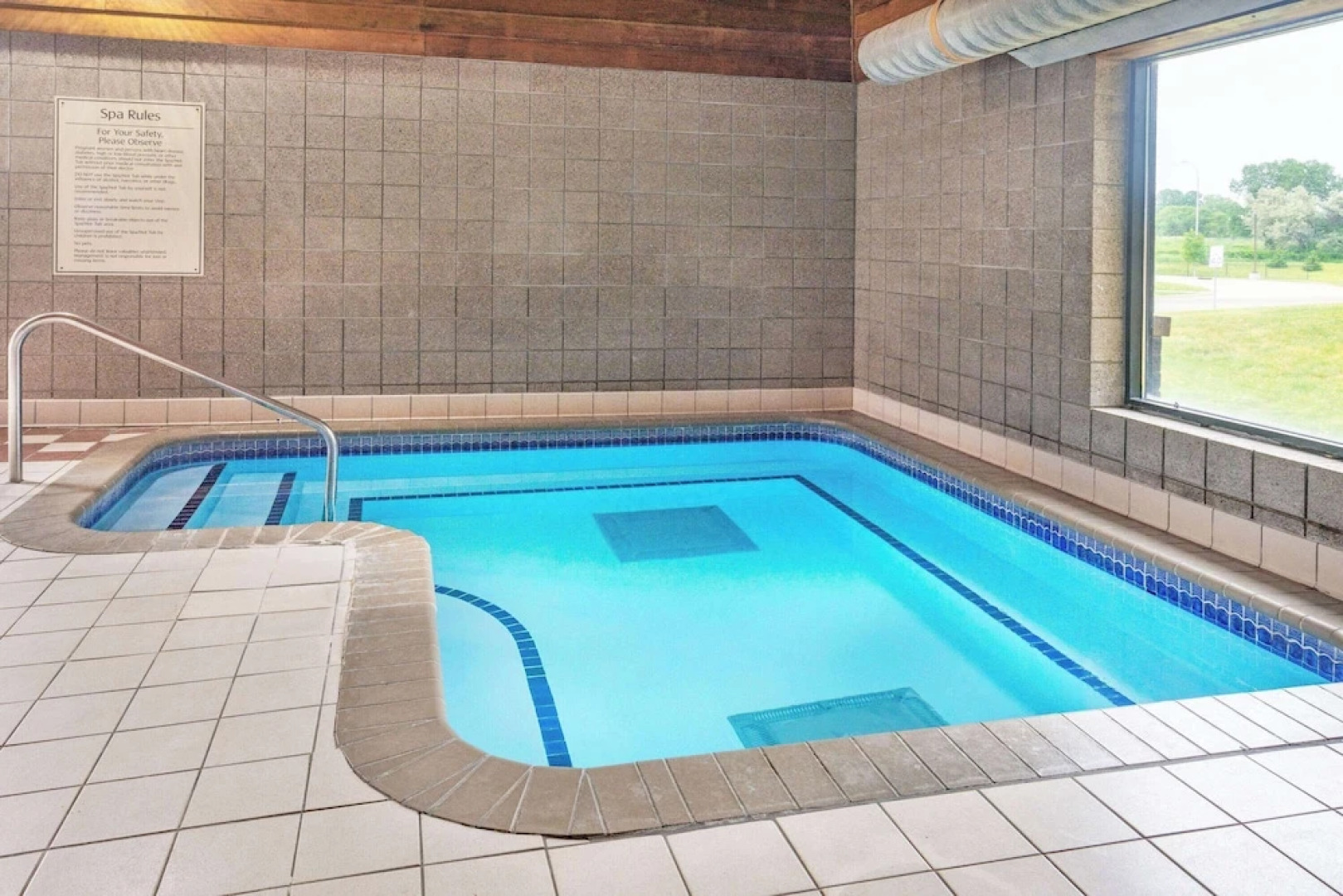 Baymont By Wyndham Brooklyn Center