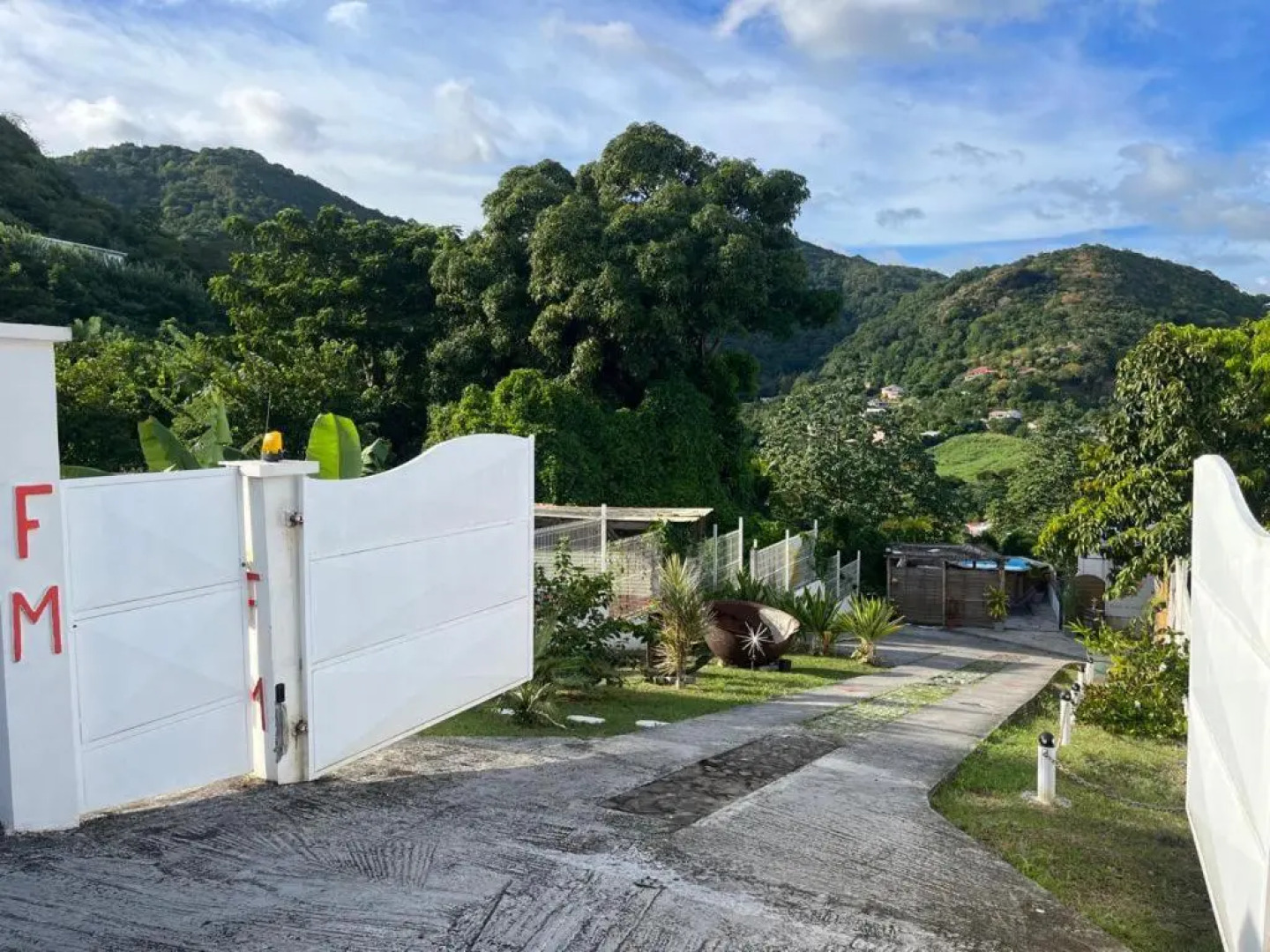 Residence Flores de Maria