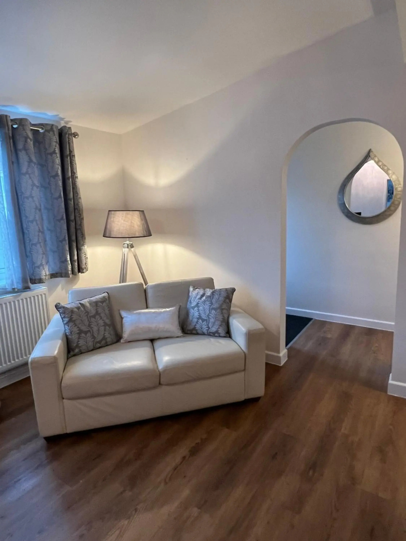 3 BD Ground Floor, Lovely and Spacious Apt on the Edge of Glastonbury and Street