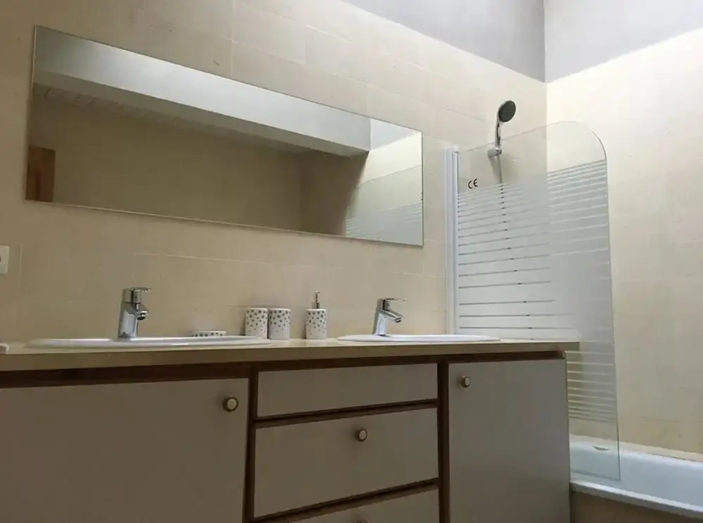 Chambres dHotes Des Tours A La Rochelle