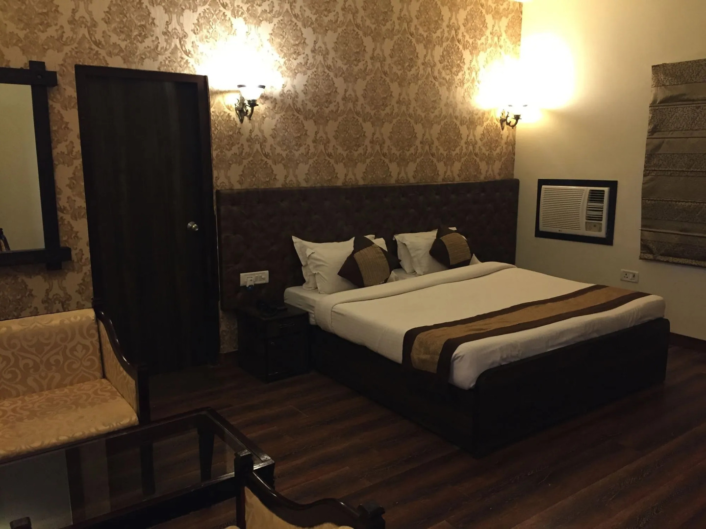 Glitz Ranthambore Safari Resort