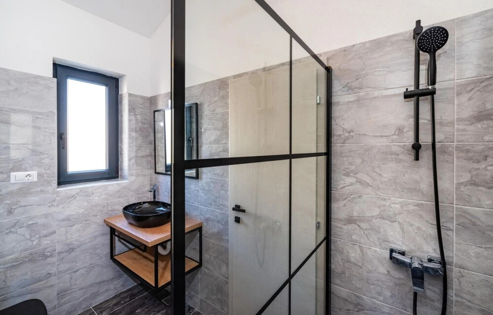 Nice Home in Biograd na Moru With 5 Bedrooms, Wifi and Outdoor Swimming Pool