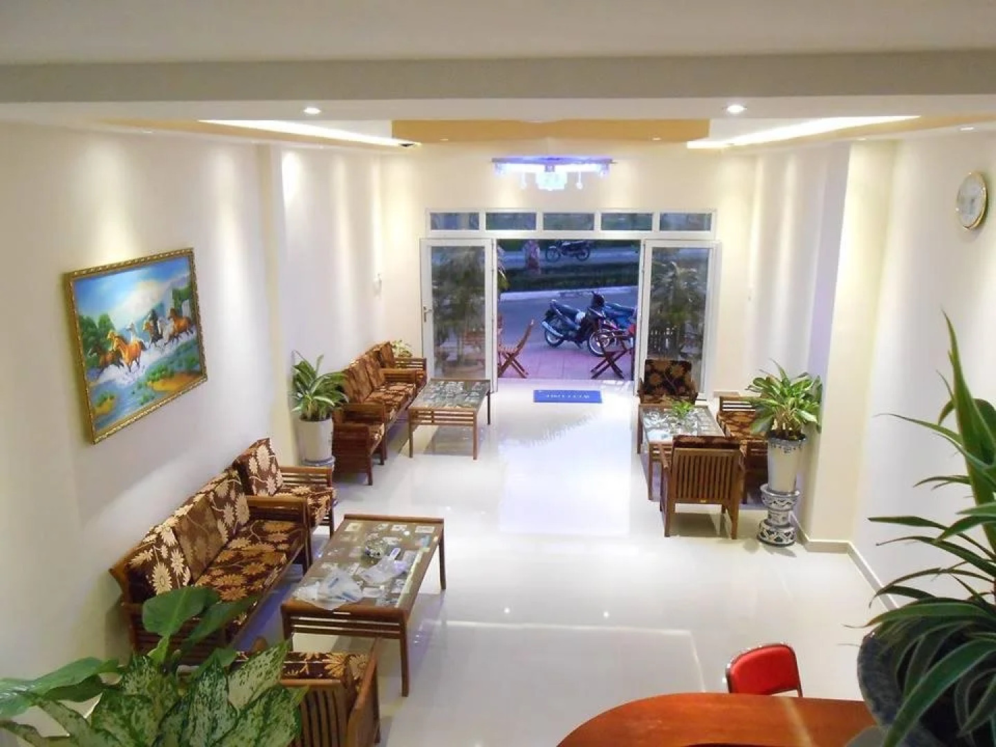 Con Son Island Hotel