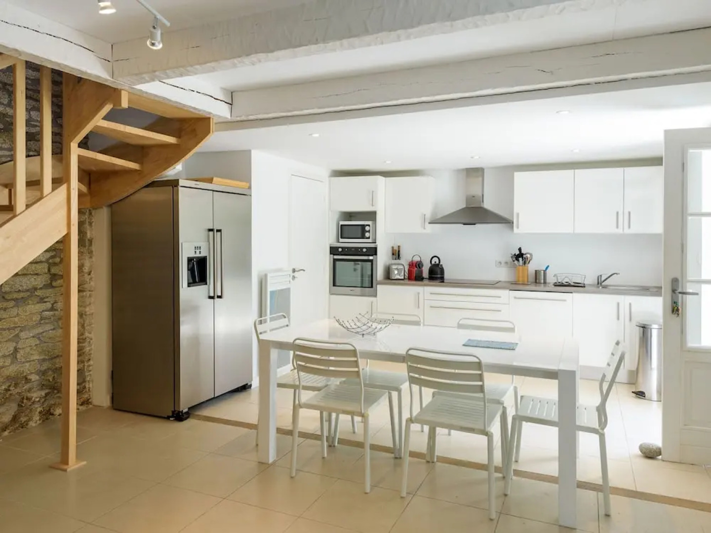 Beautiful Breton villa with private pool and large garden, 6 km from the coast