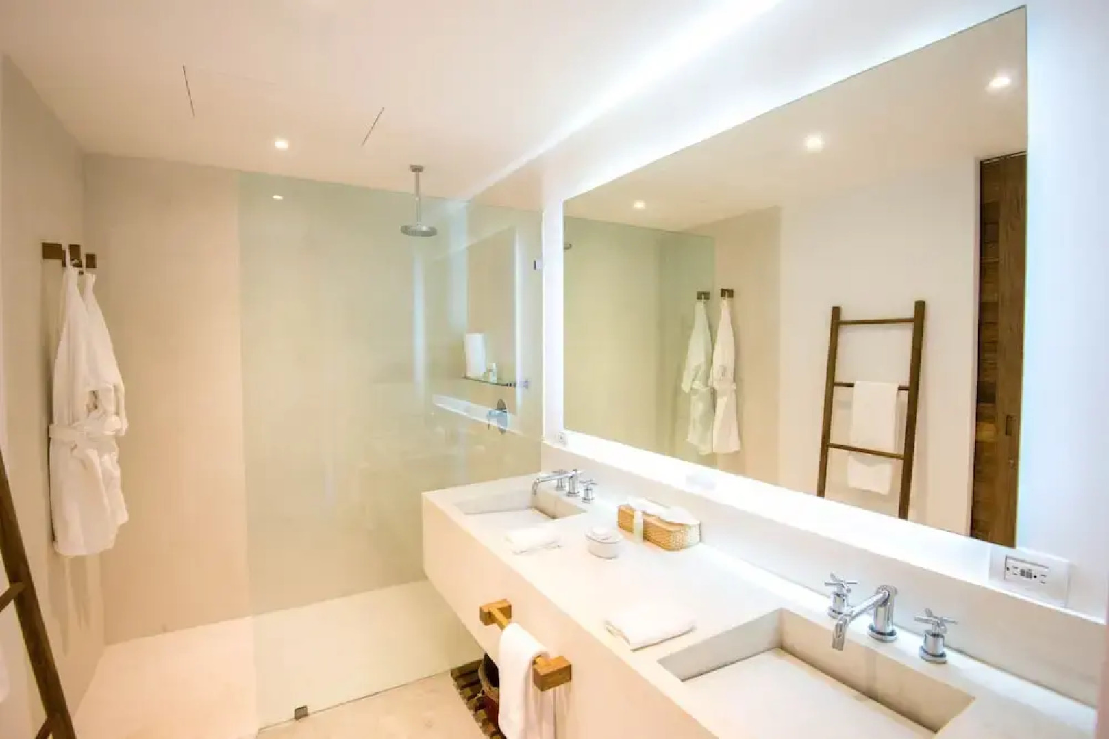 Careyes Beachfront Puerto Vallarta By Lockey