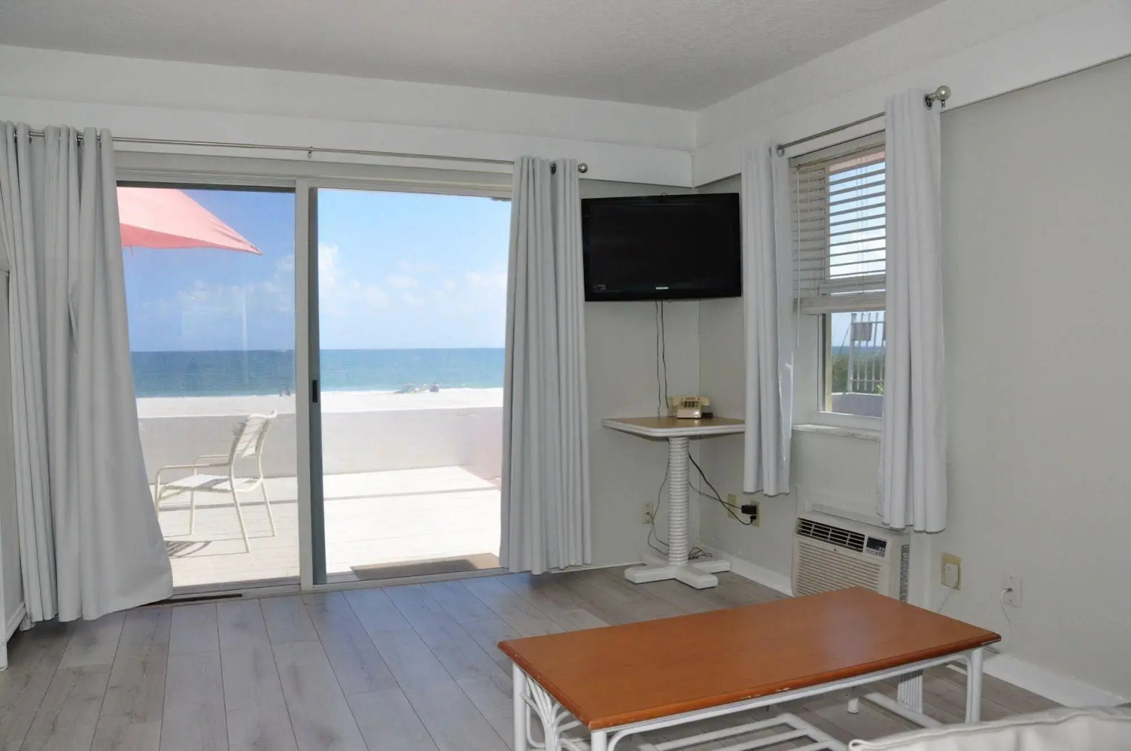 Coral Tides Resort & Beach Club