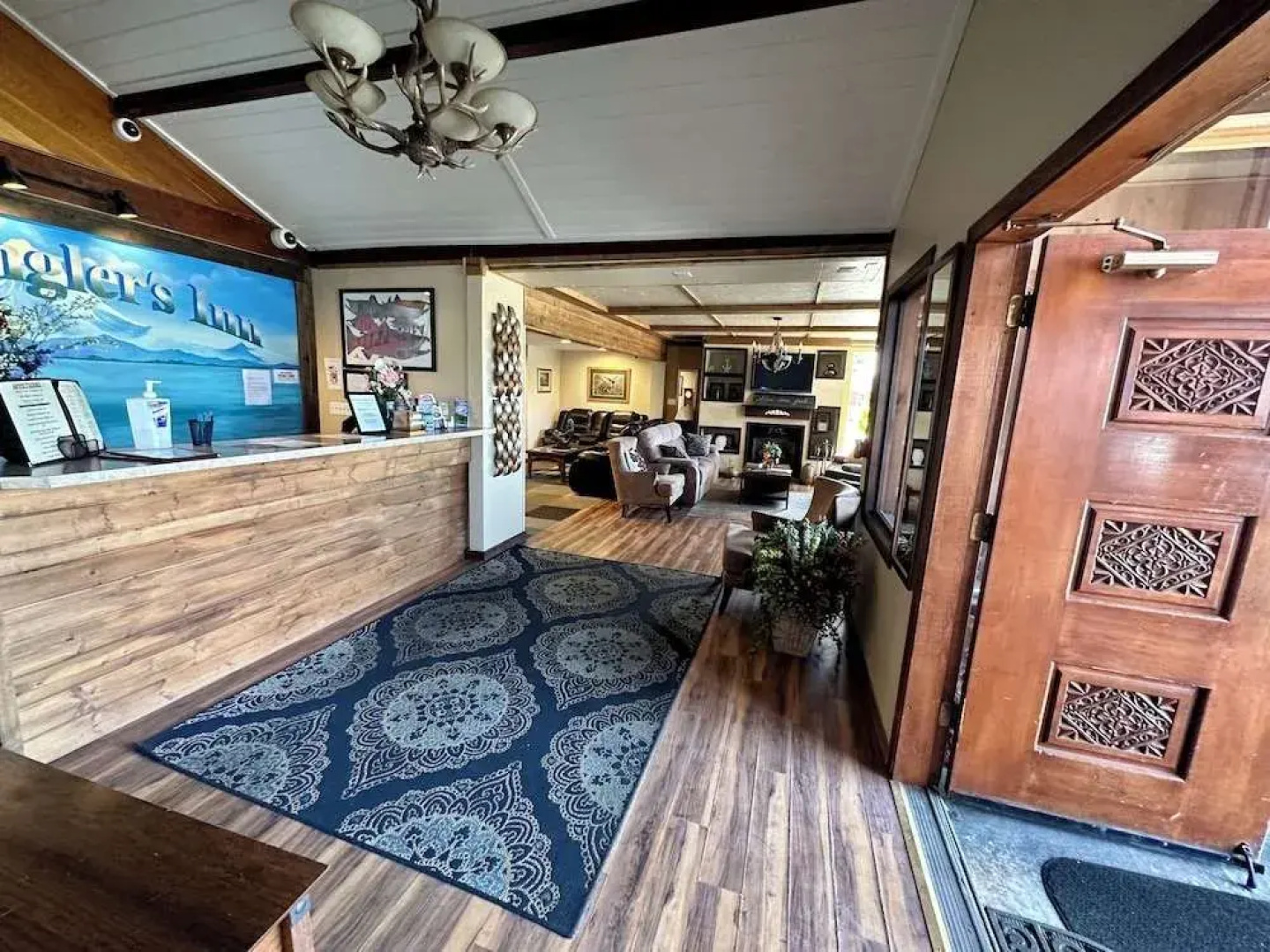 Hooligans Fishing Lodge