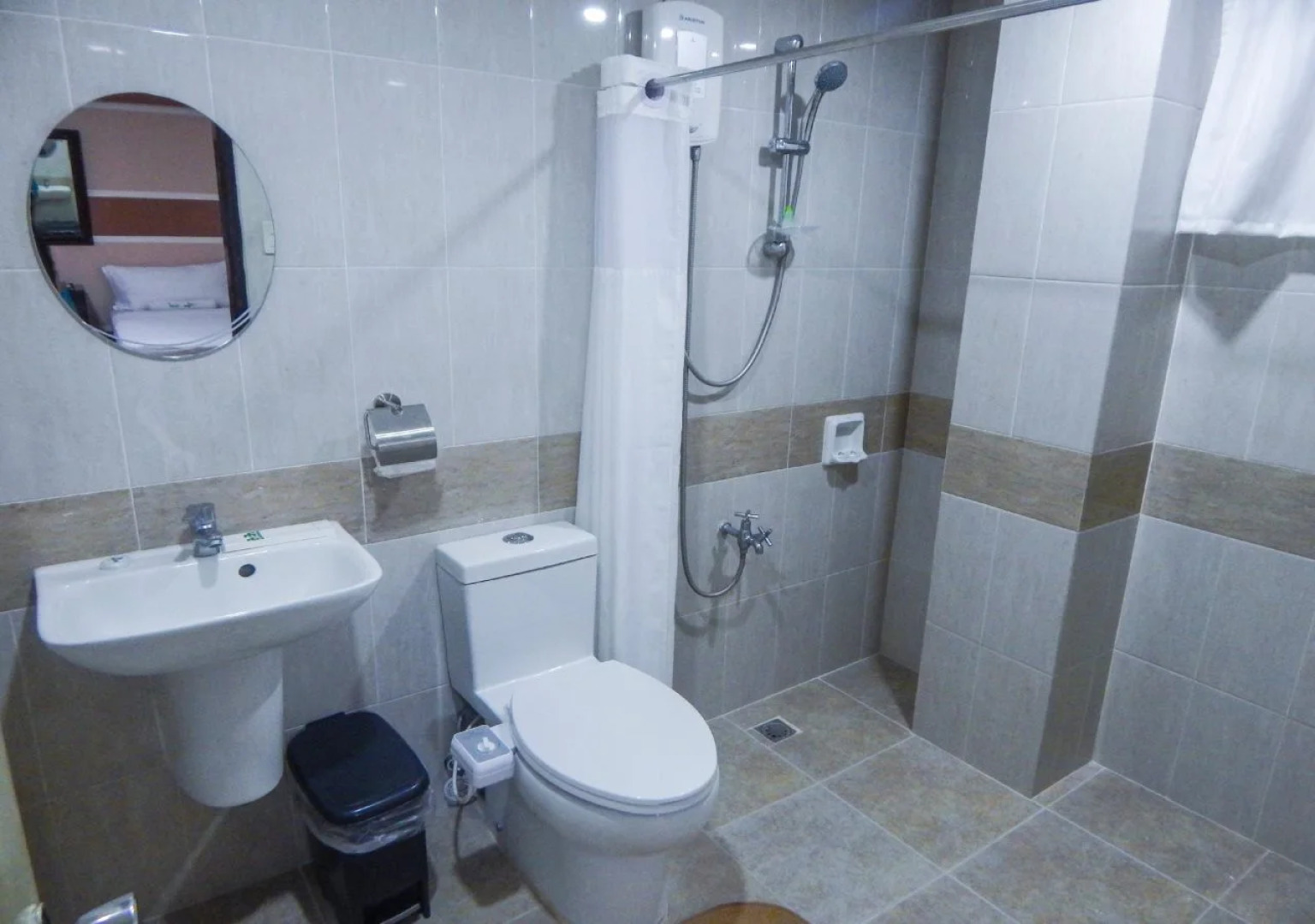 The Alpa Hotel and Restaurant