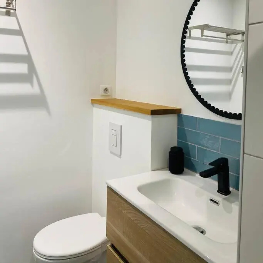Studio tropical, beautifully renovated, sea view