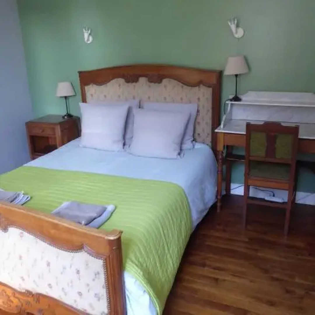 Chambres DHôtes LHirondelle du Lac