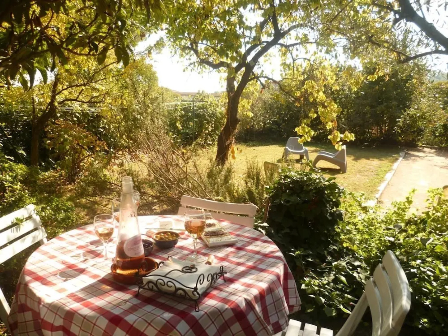 Les Violettes by Gites de France