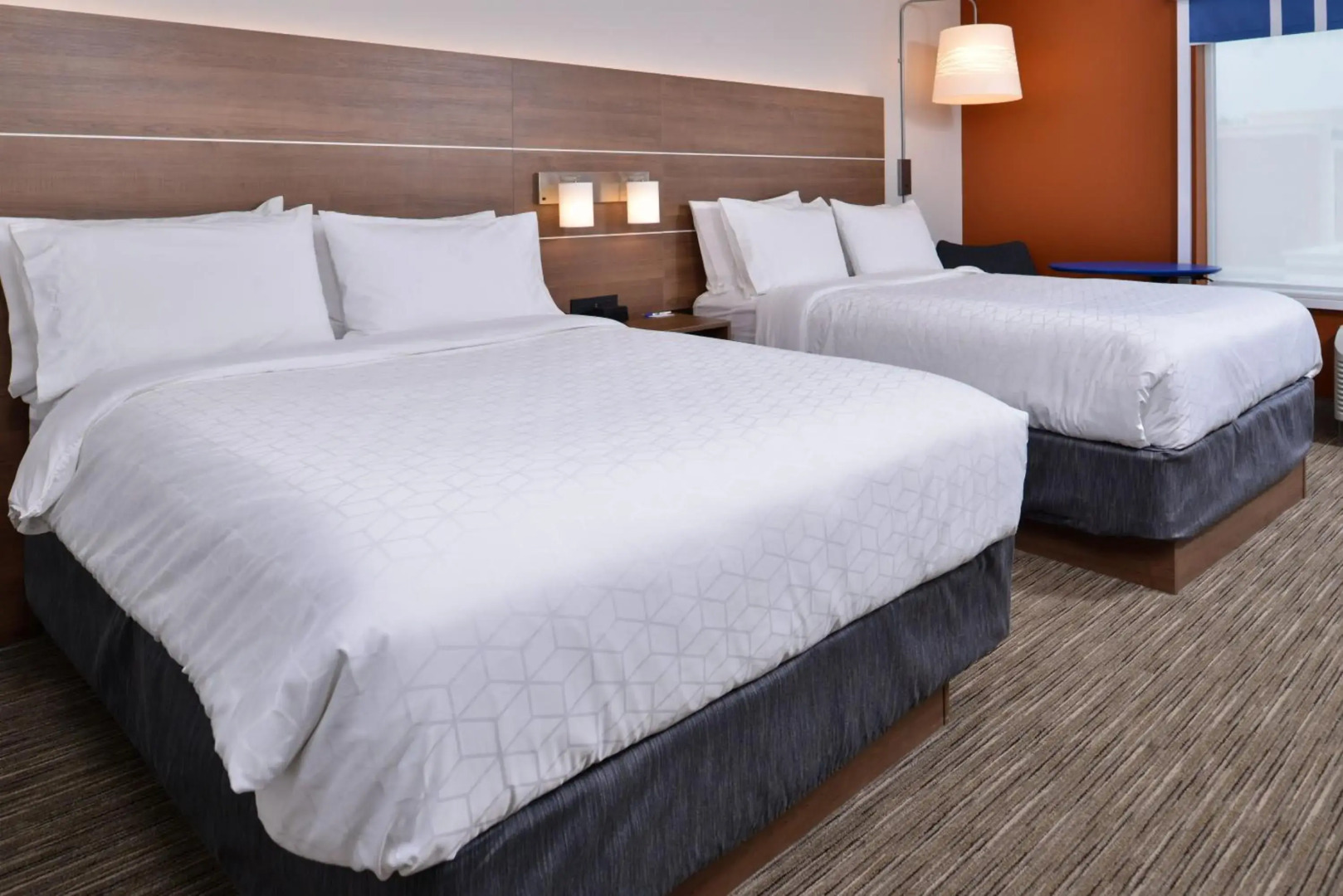 Holiday Inn Express & Suites Marshalltown by IHG