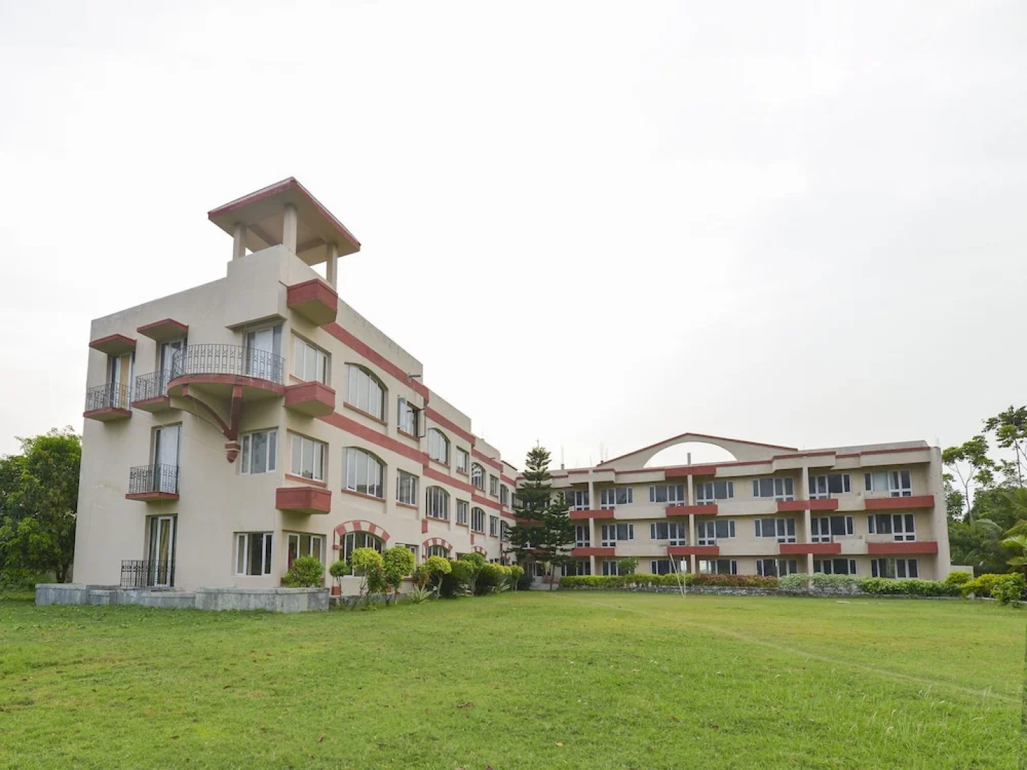 OYO 15149 Hotel Ajoy Minar