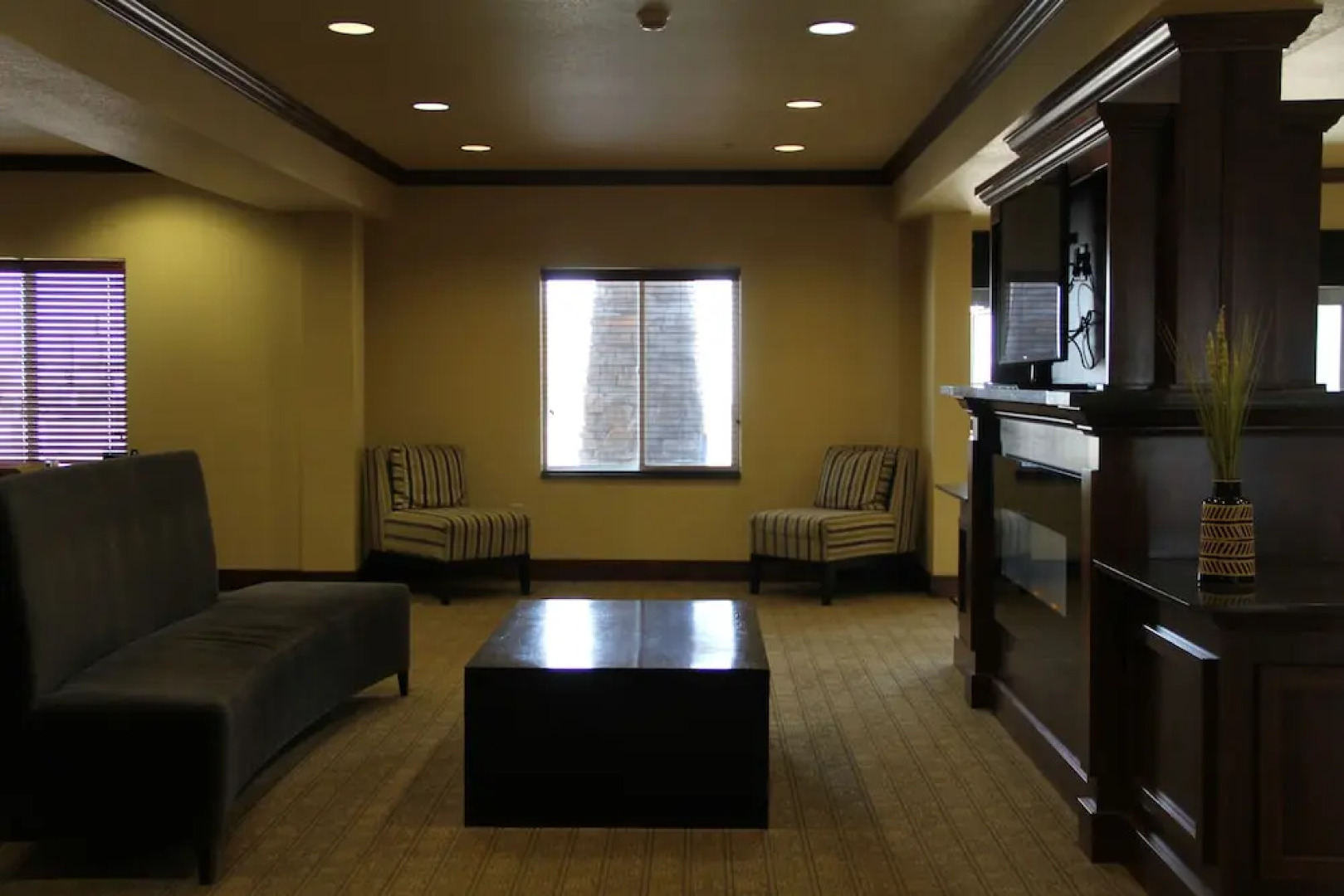 Black Gold Suites Stanley