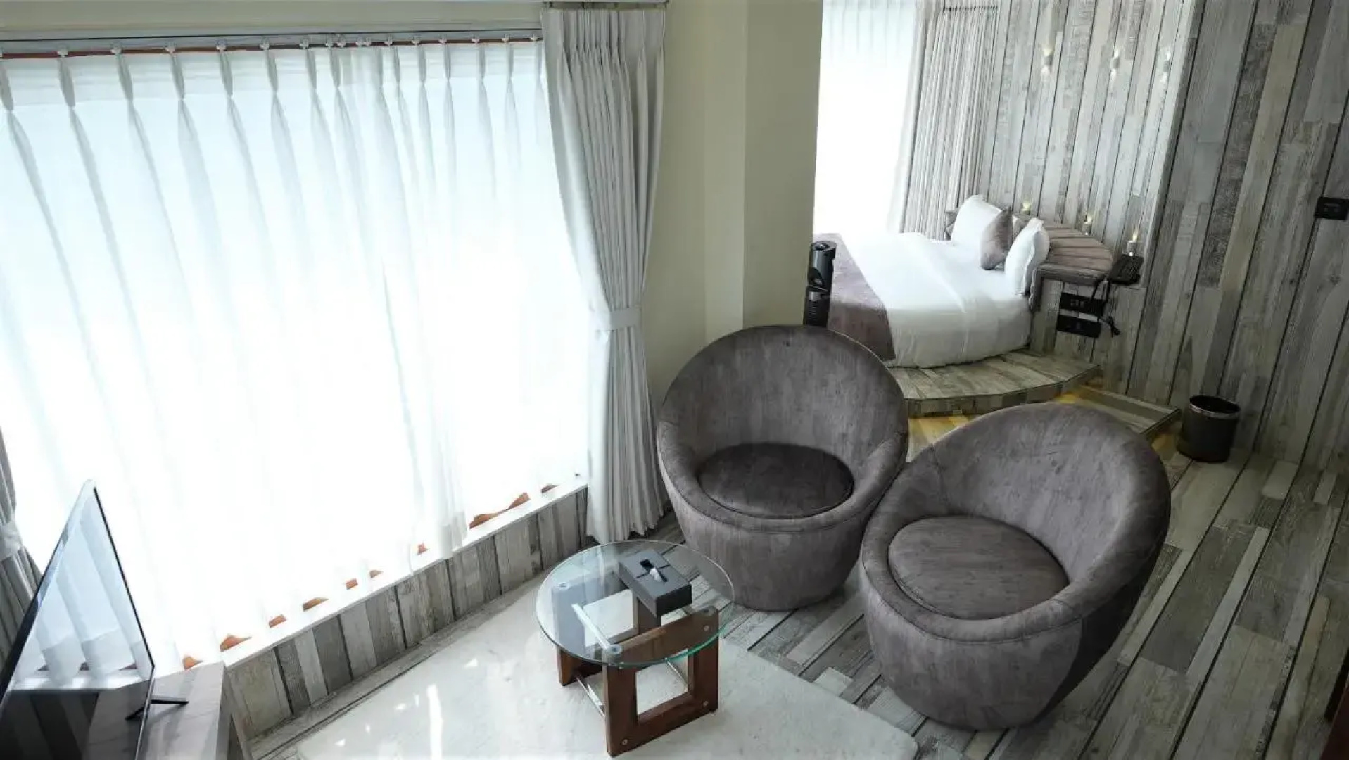 De Glance Hotel