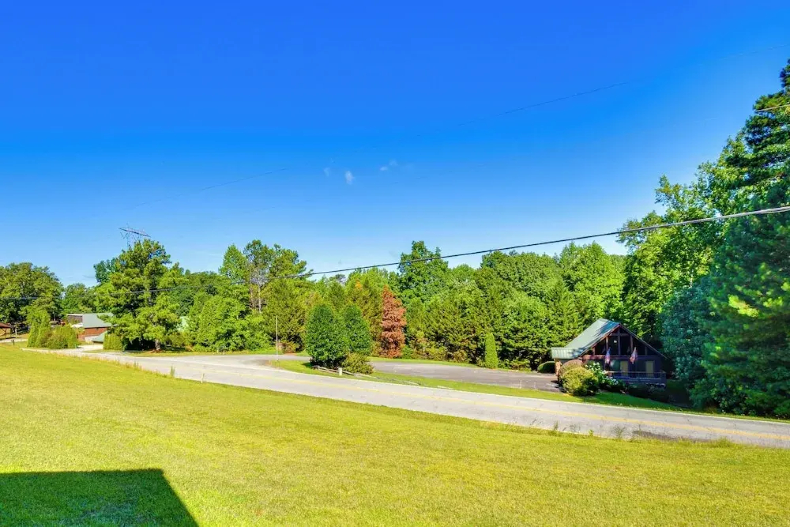 Lake Keowee Access: Idyllic Six Mile Cabin!