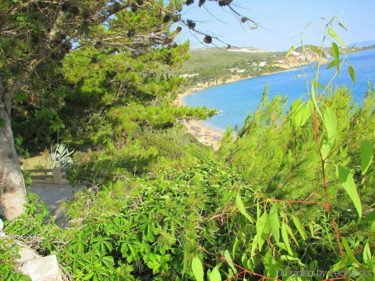 Simatos Apartments and Studios