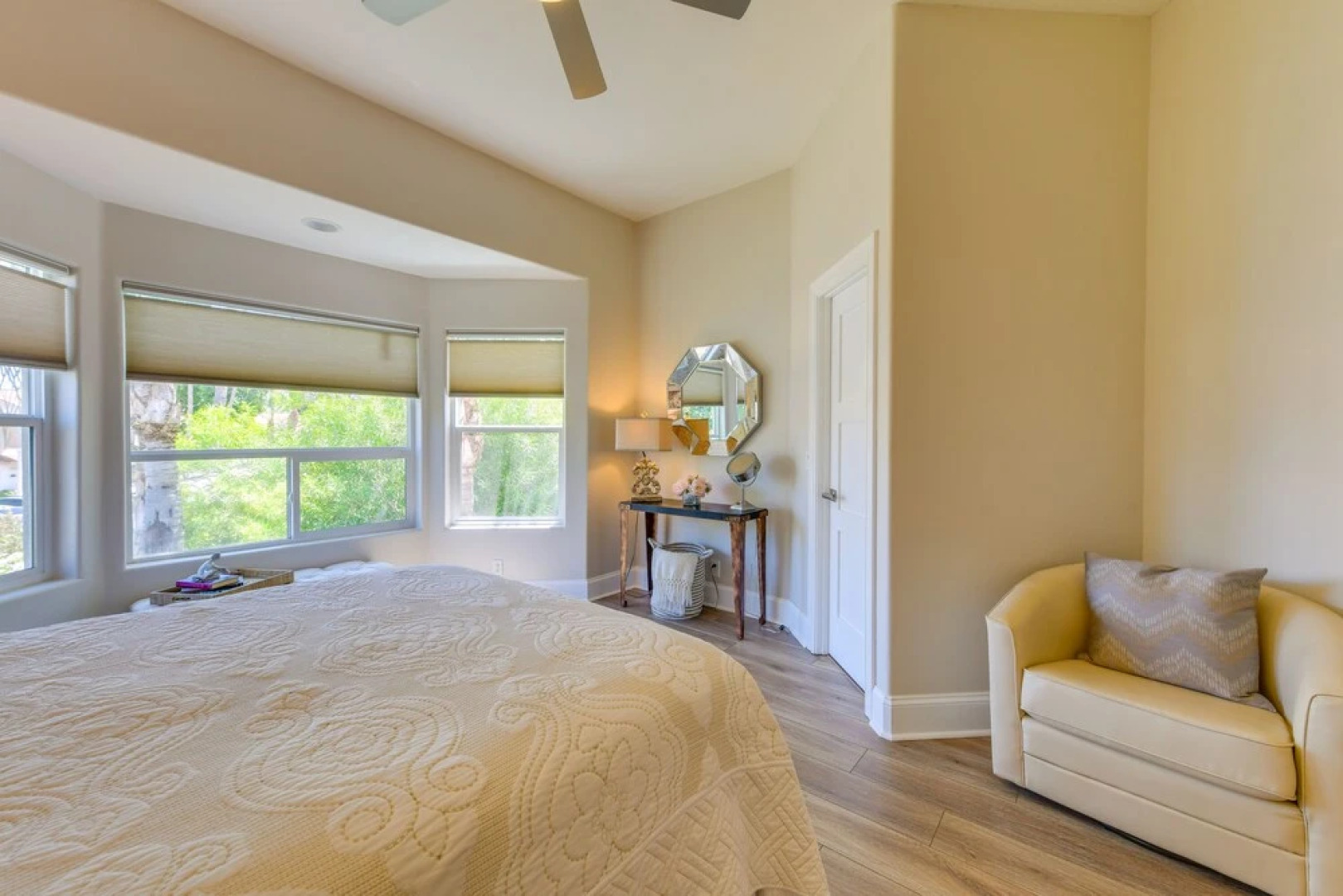 Waterfront Luxury Gilbert Retreat w/ Pool & Spa!