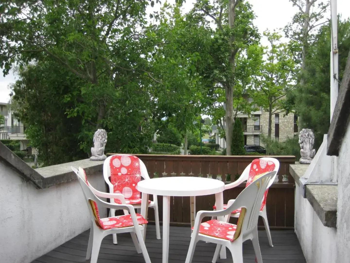 Rent a Scooter Vendégház