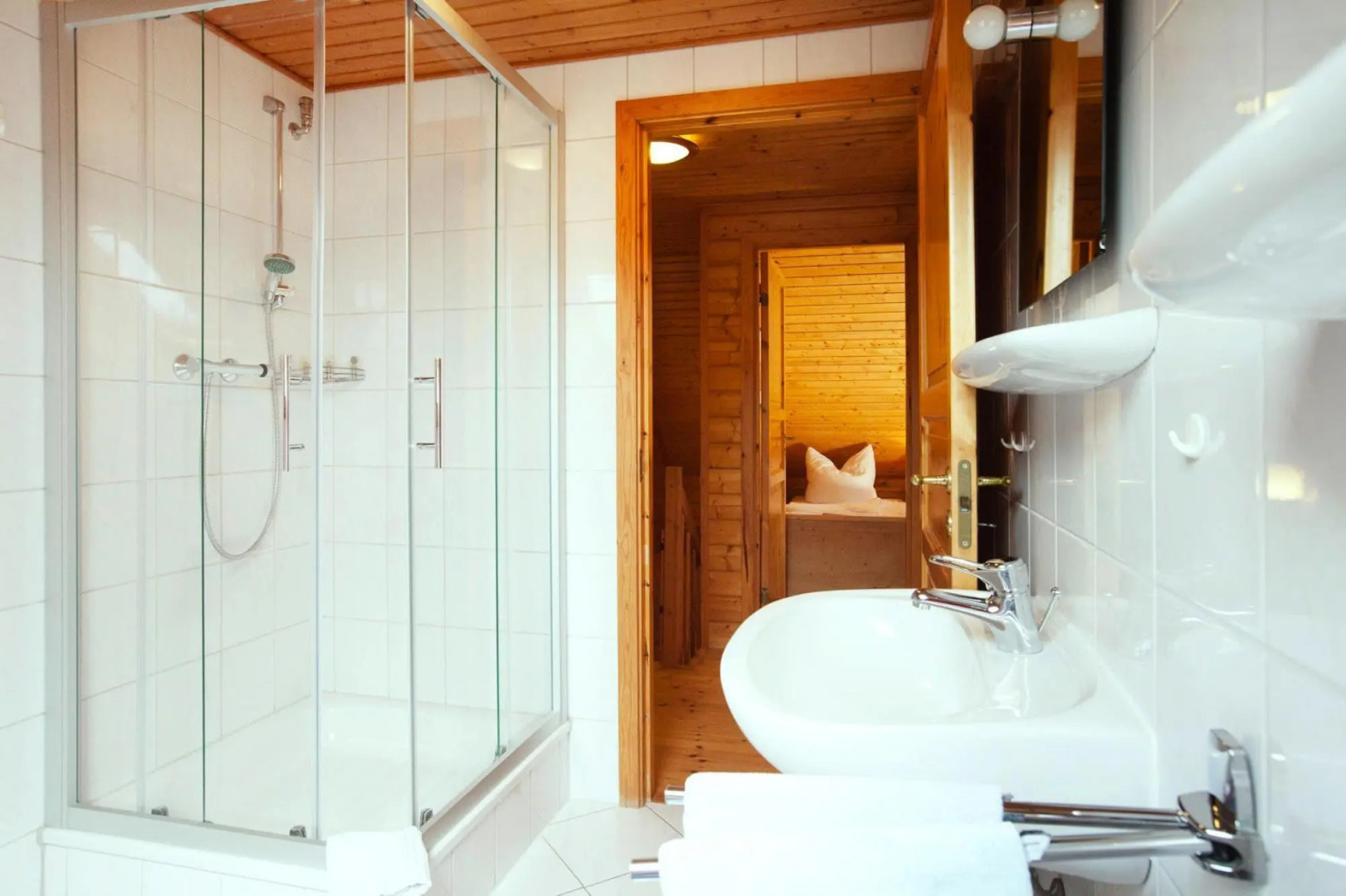 in Hasselfelde with 2 bedrooms and 1 bathrooms