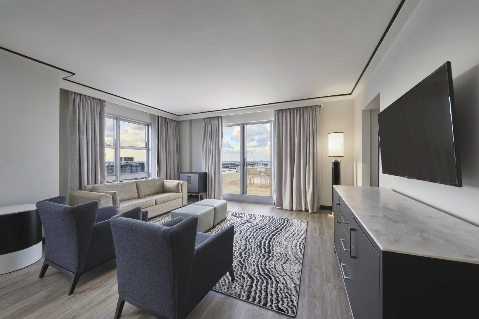 Loews Miami Beach Hotel – South Beach