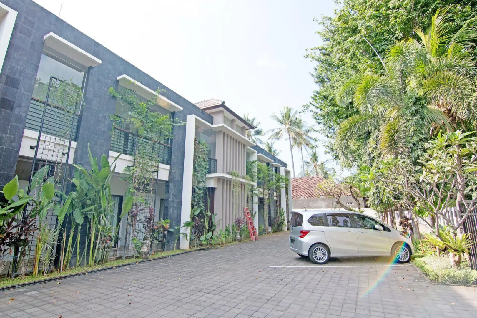 ZEN Rooms Raya sririt singaraja