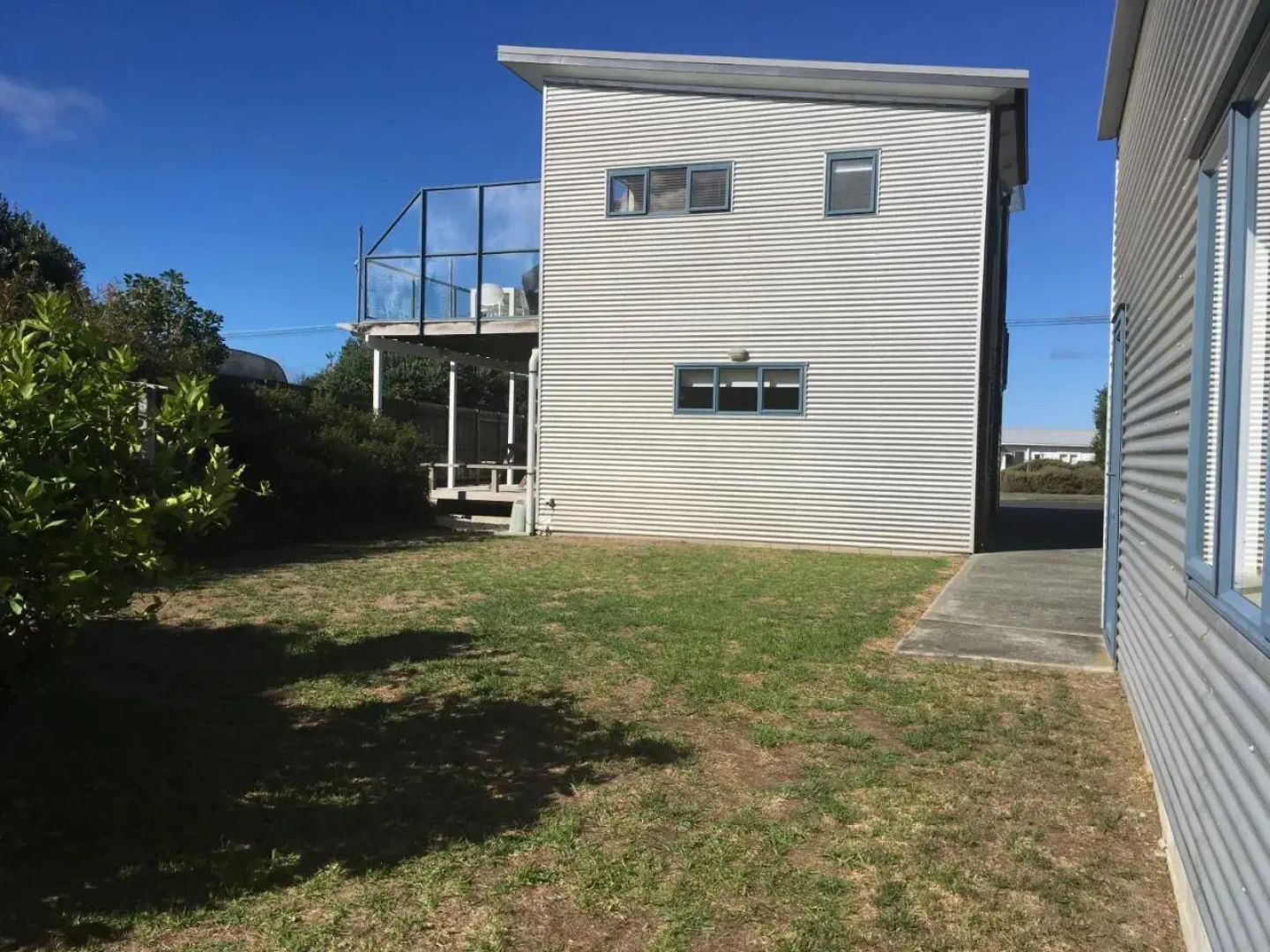 Oceans 8 - Mangawhai Heads Holiday Home