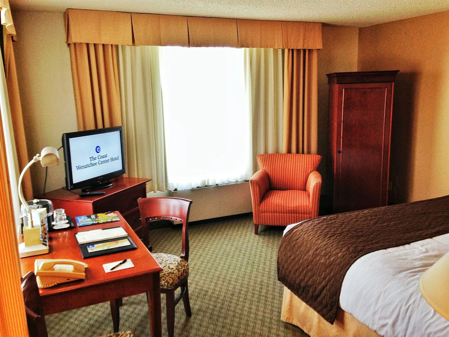 Coast Wenatchee Center Hotel