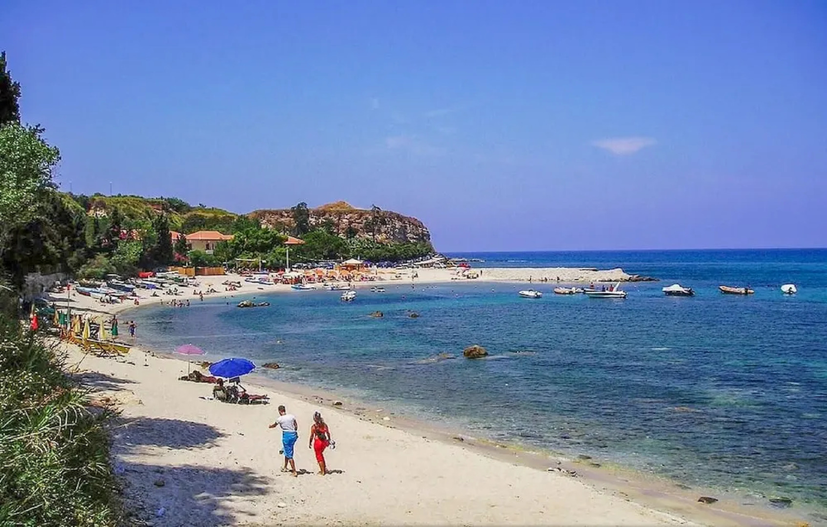 Beautiful Apartment in Briatico With 4 Bedrooms and Wifi