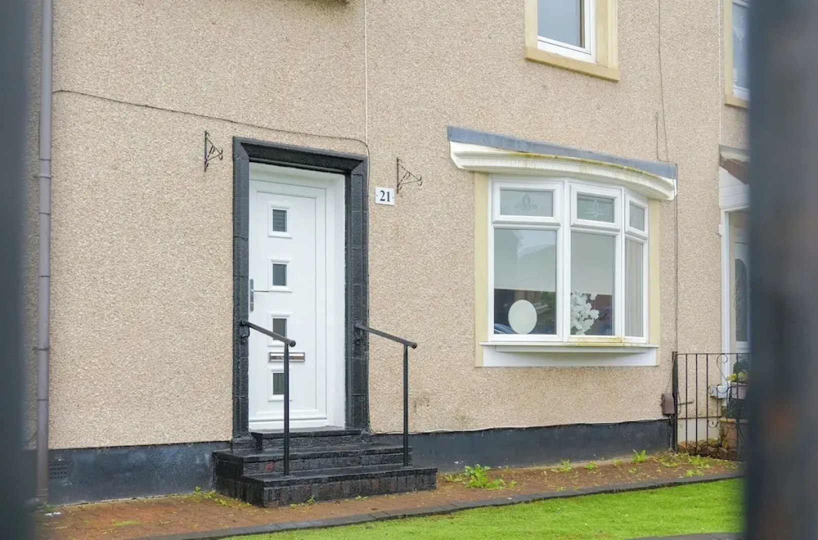 Register House - 4 bed 1 bath