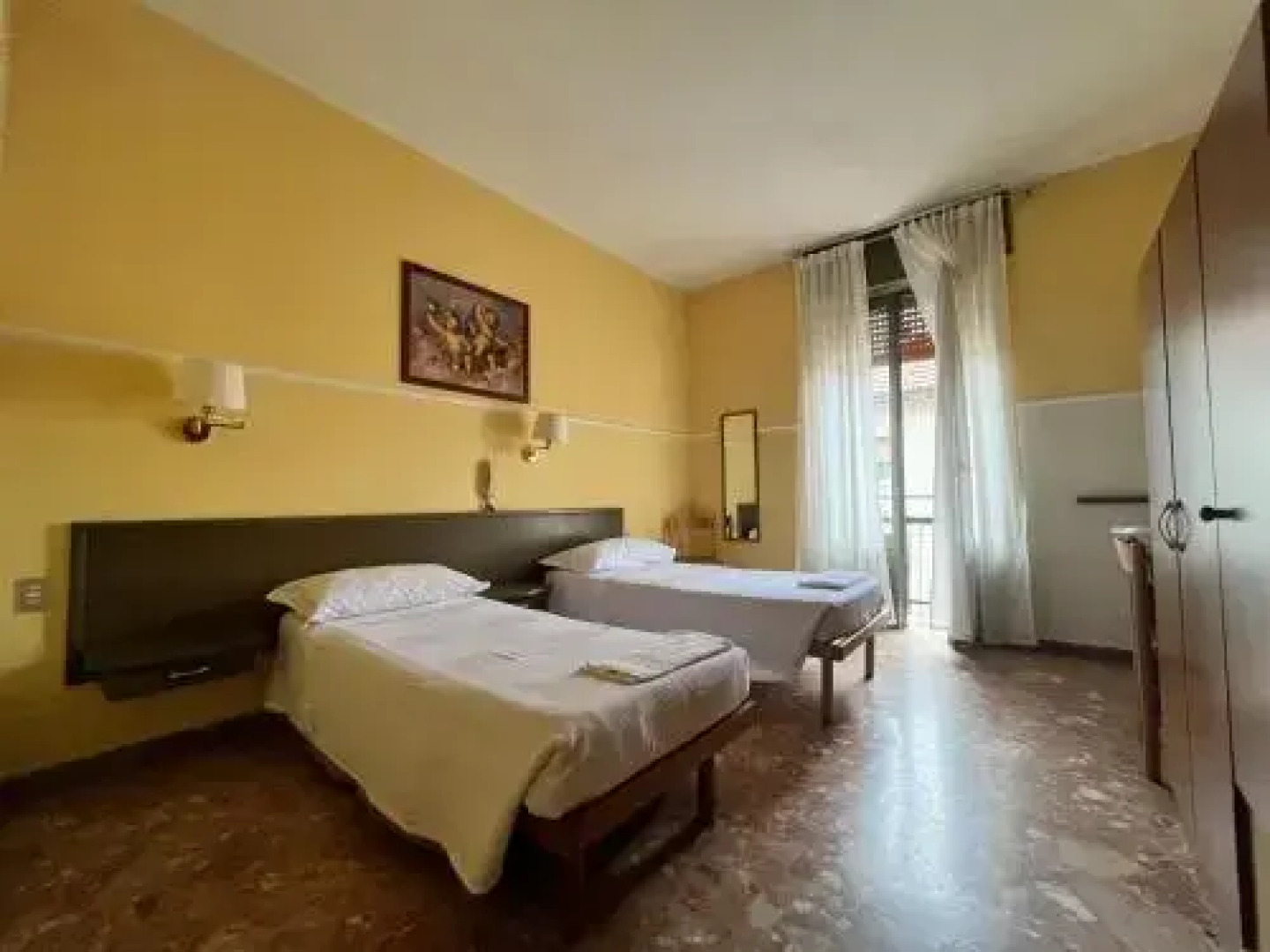 Hostal Parini