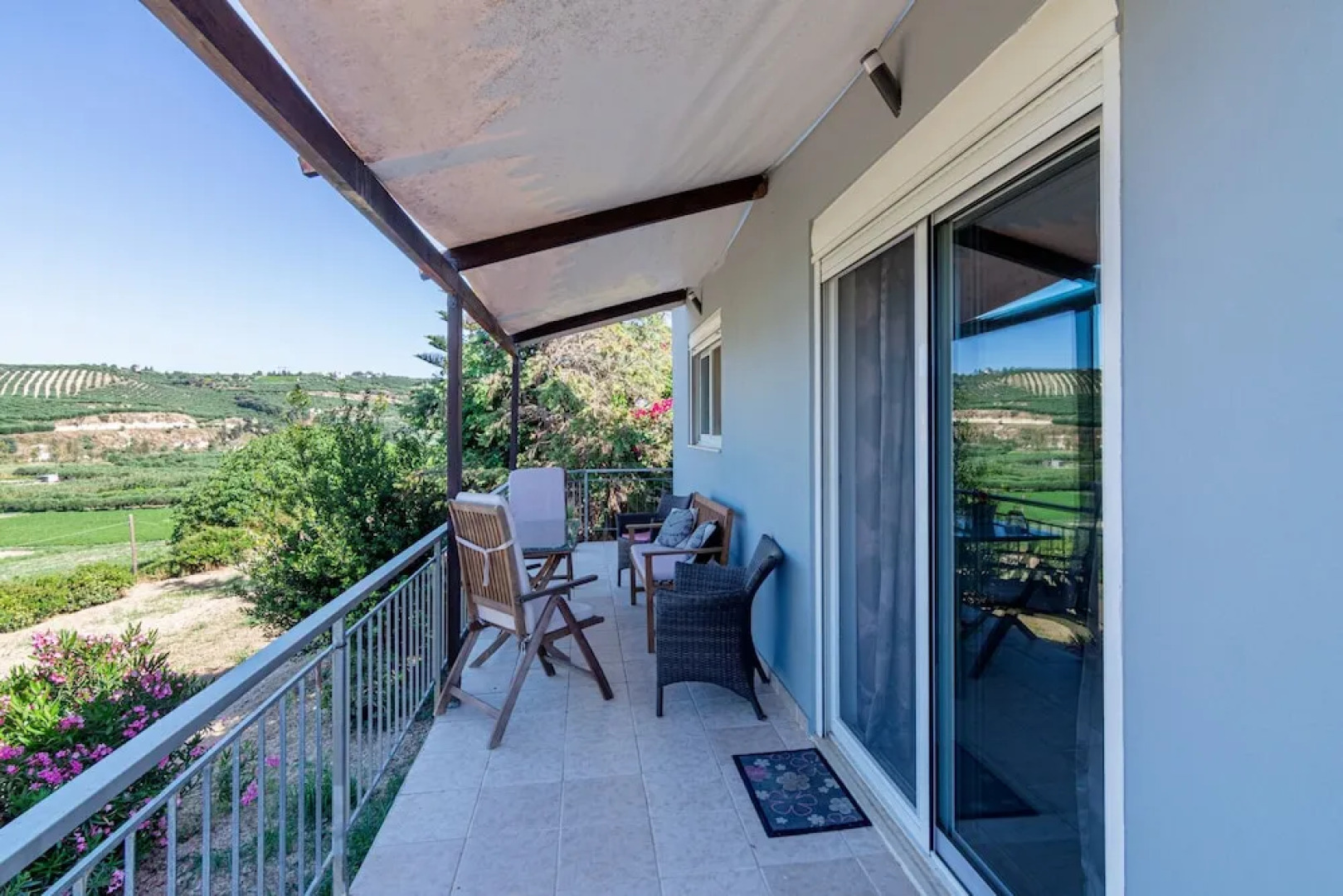 Crete Getaway 3Bd Apt w Garden and View