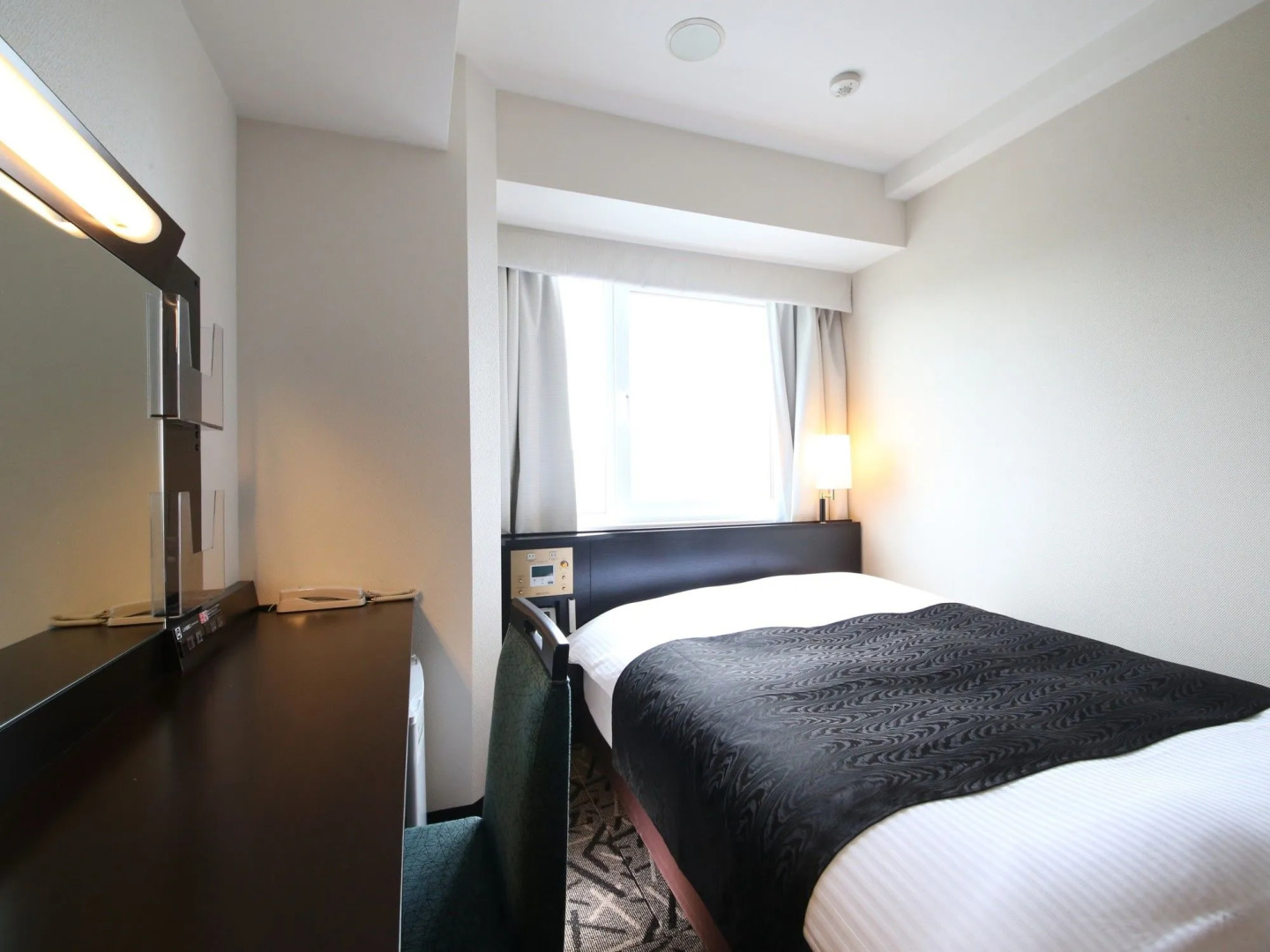 Отель APA Hotel & Resort Tokyo Bay Makuhari