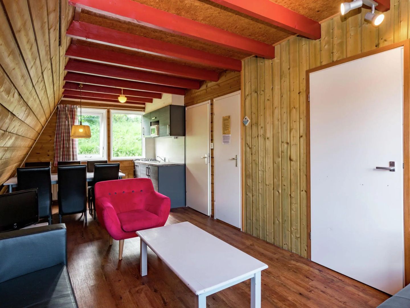 Detached Chalet in Tranquil Dutch Countryside