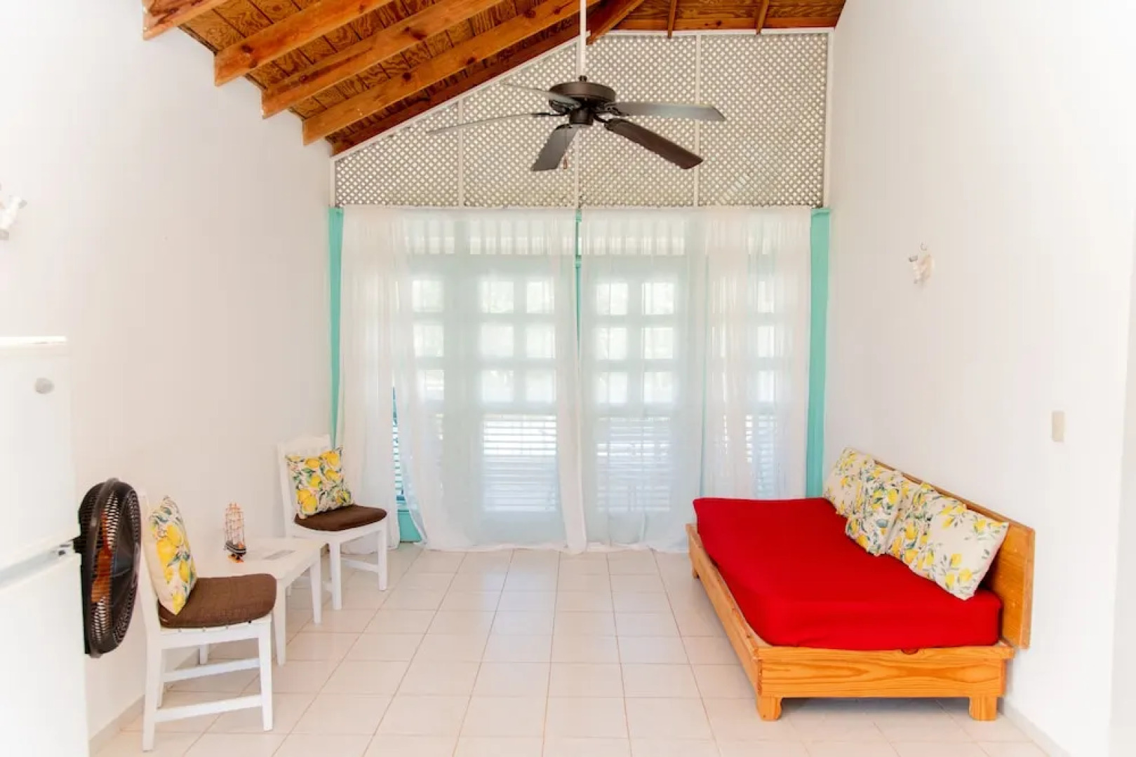 El Pelicano Apart-Hotel