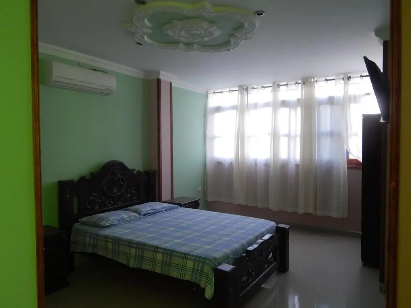 Hostal pelikan taganga