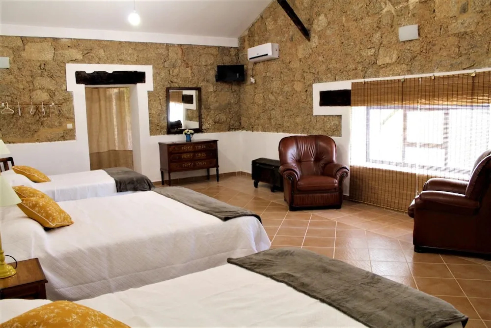 Villa With 4 Bedrooms in Castelo Branco, With Enclosed Garden and Wifi