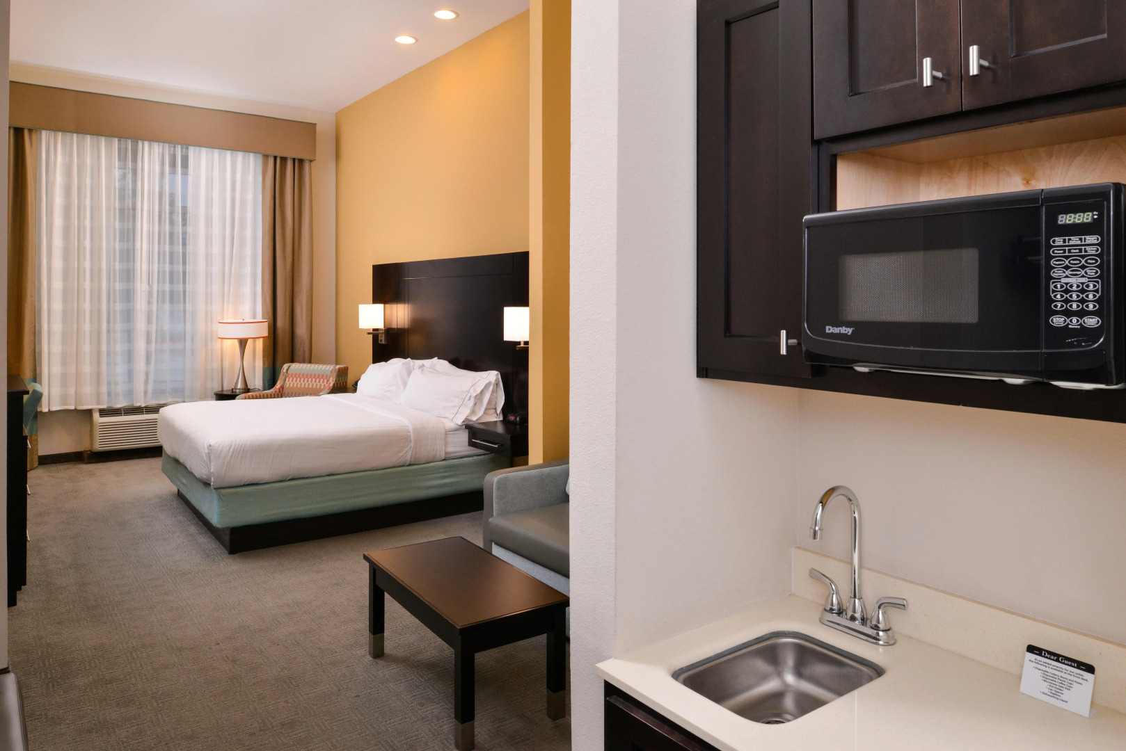 Holiday Inn Express & Suites Austin South by IHG