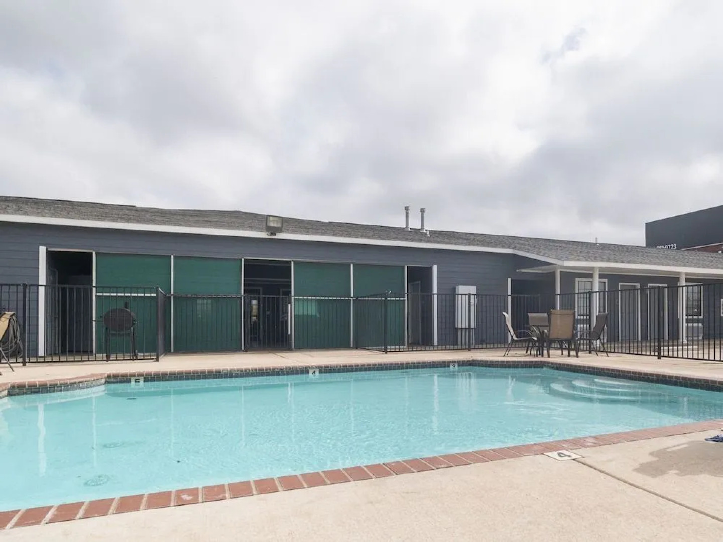 Southern Inn and Suites Pearsall