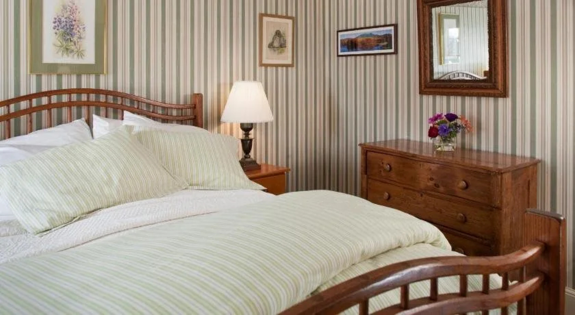 Captain Jefferds Inn