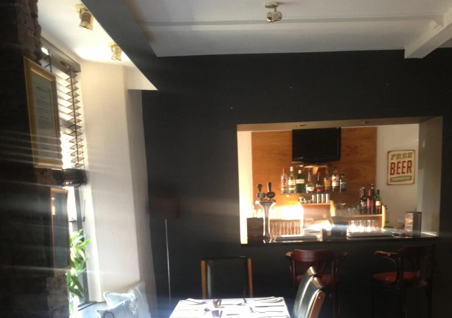 Sir William Fox Hotel