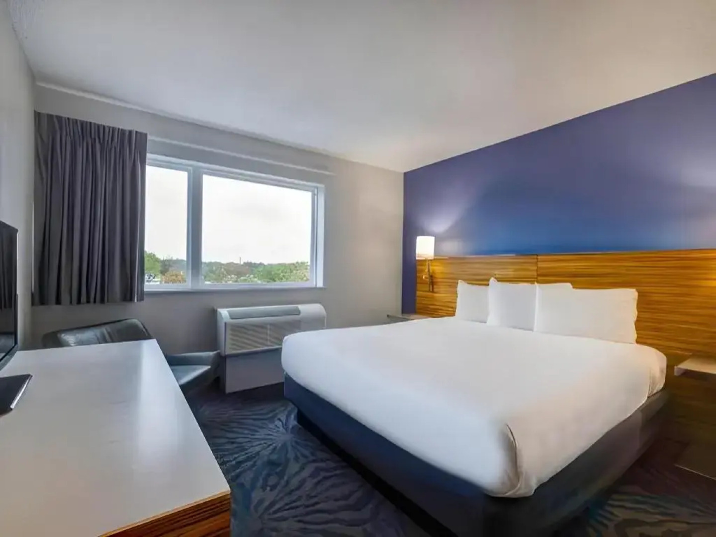 Motel 6 Oceanside, CA Marina / Camp Pendleton