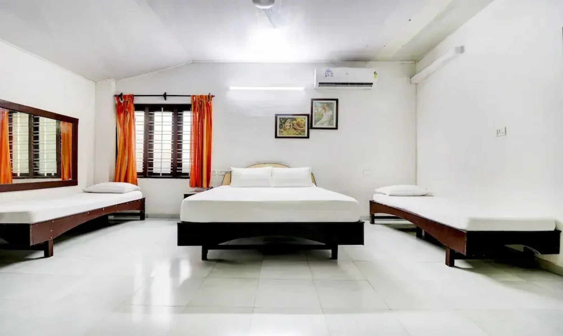 Shirleys Beach Hotel