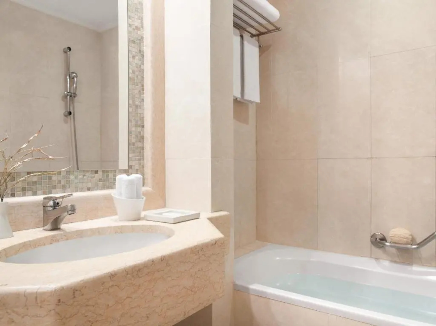 Grecotel Larissa Imperial