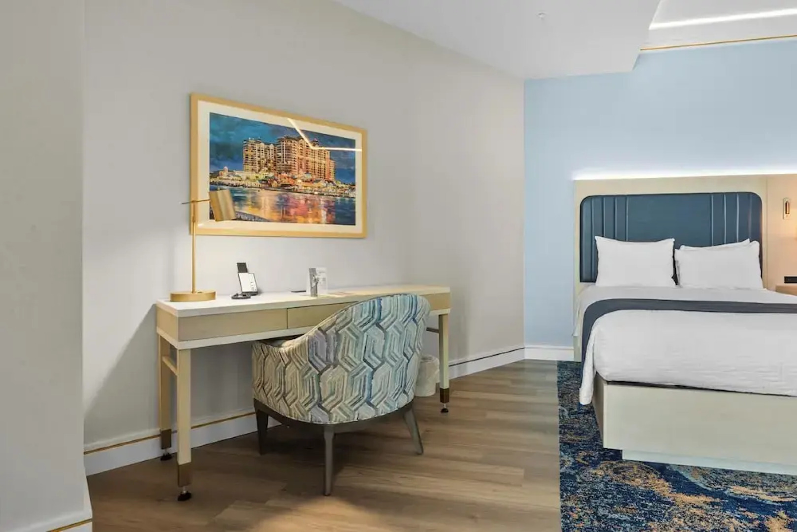 Harbor Suites at Harborwalk Village