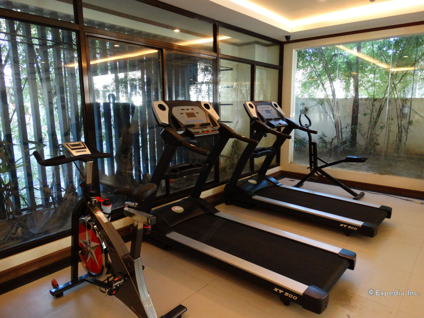 Ipil Suites Puerto Princesa