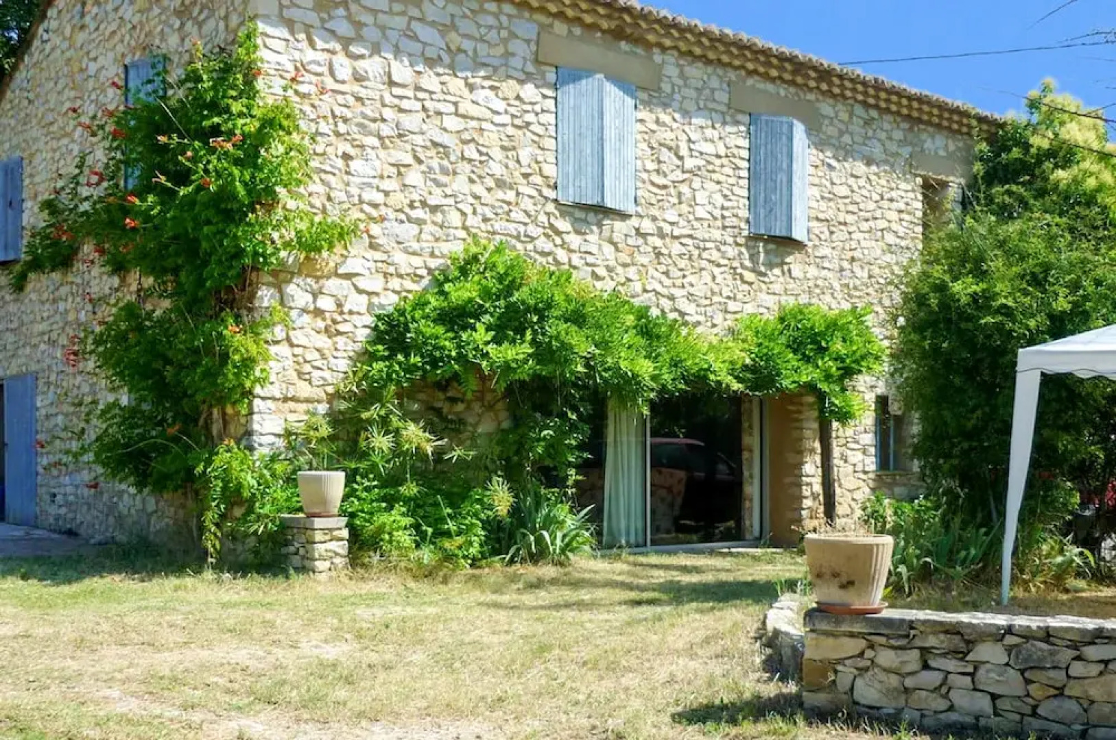 House With 6 Bedrooms in Vaison-la-romaine, With Wonderful Mountain Vi