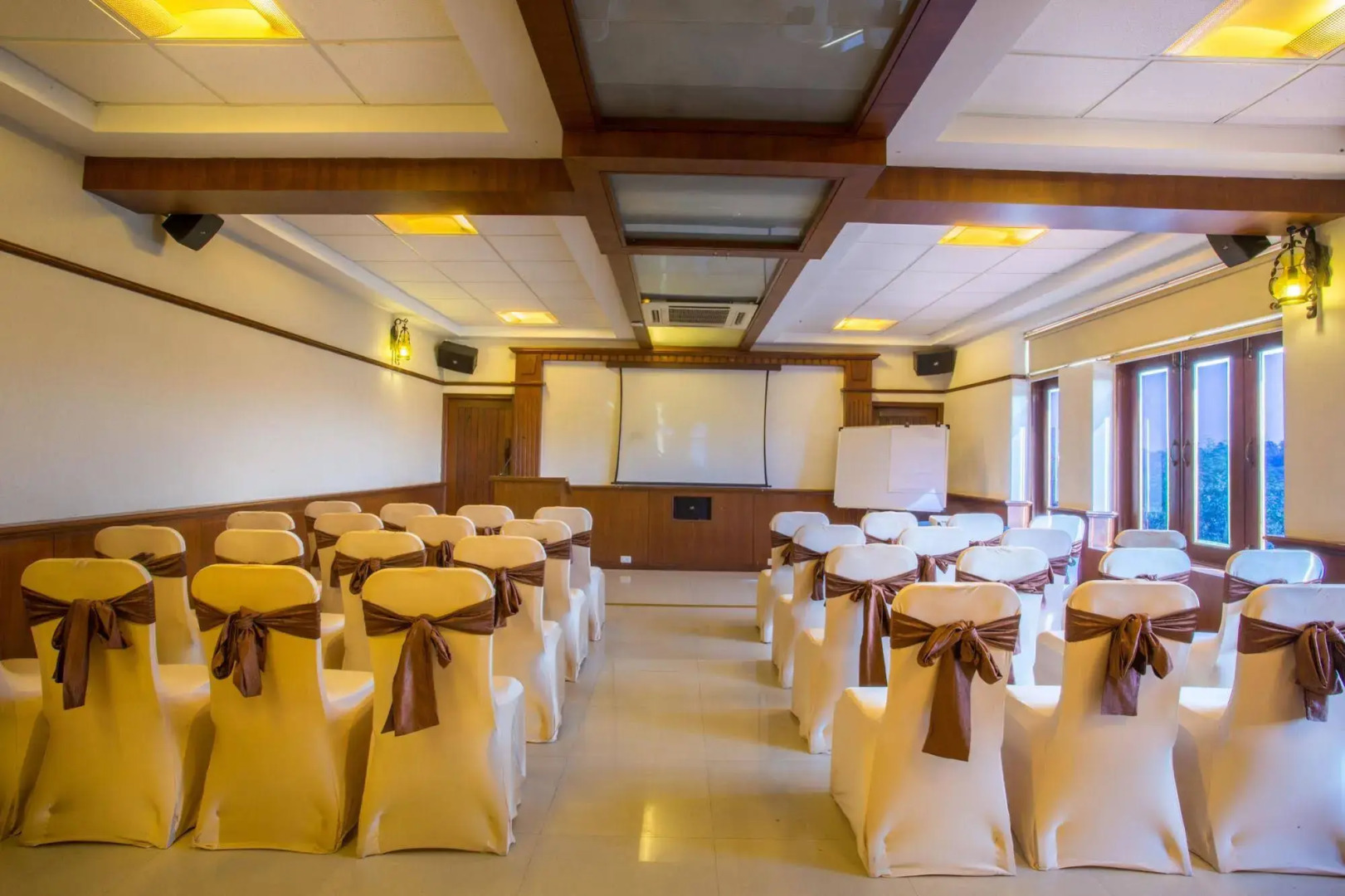 Lazy Lagoon, Baga A Lemon Tree Resort