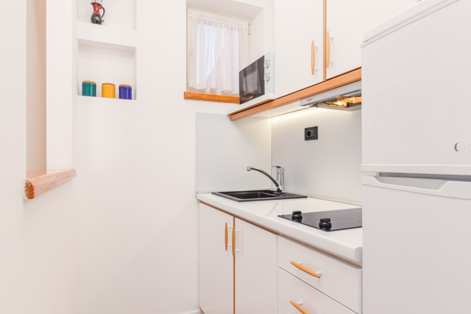 Apartment Escape - 20 m from sea: Brown Medulin, Istria