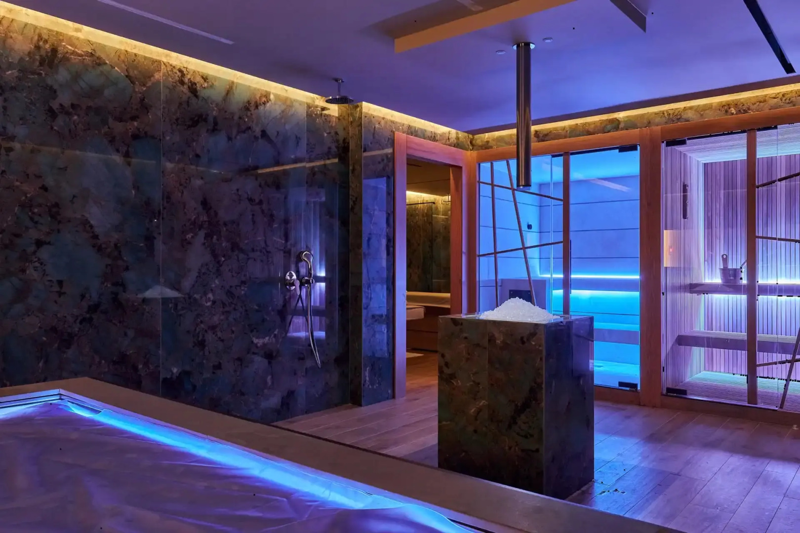 Castello Infinity Suites - Adults Only